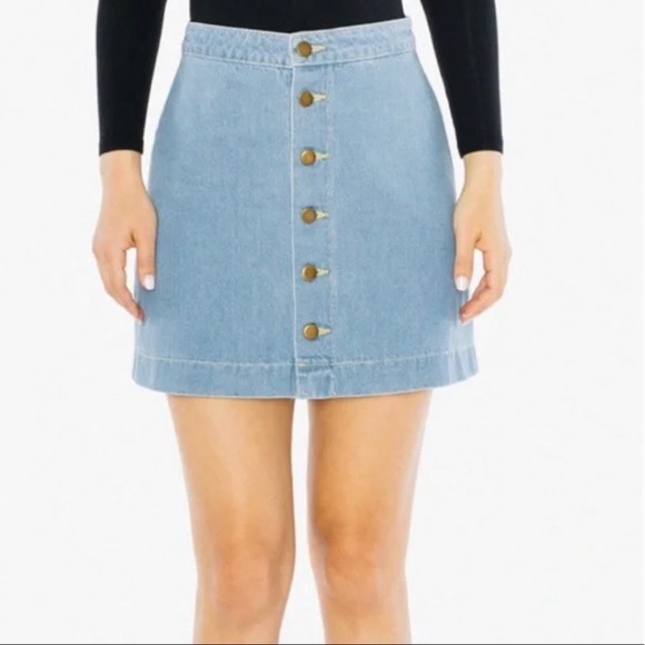 American Apparel Dresses & Skirts - American Apparel Light Wash Denim Button Front Skirt size Medium